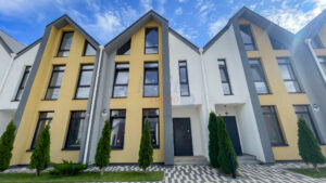 Продаж Таунхауса 110 м² + мансарда 45 м² у Beverly Hills Residence